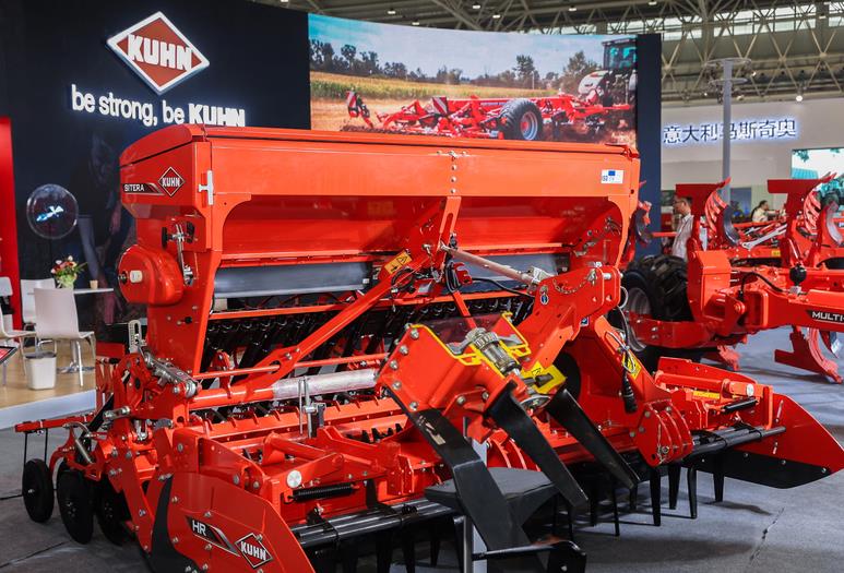 新疆昭蘇用戶親測：庫恩ESPRO條播機，大播量作業(yè)也能精準高效