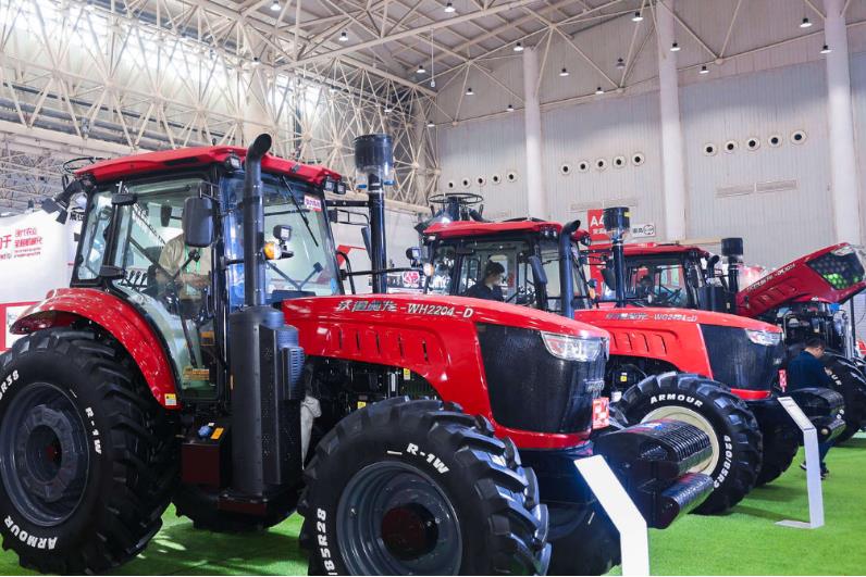 陜西省、市多部門調研指導臨潼區農機化重點工作